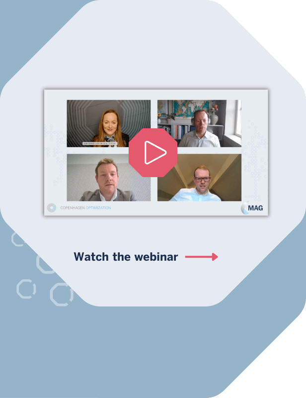 Thumbnail of our webinar where 4 people talk about connected operations in airports